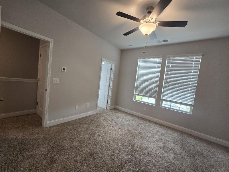 Spacious, unfurnished interior of a new home in Morning Creek Forest, College Park (Image 15).