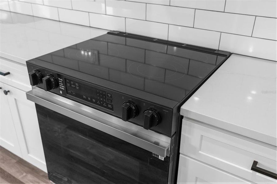 Close-up of interior finishes inside a home in , Weeki Wachee (Image 20).