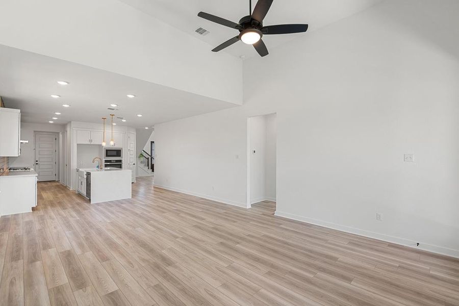 Spacious, unfurnished interior of a new home in Flora, Hutto (Image 24).