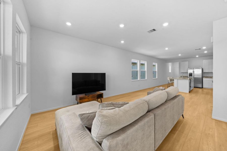 Furnished interior view inside a new home in Redbud, Hockley (Image 5).