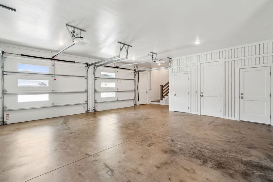Spacious, unfurnished interior of a new home in , Isle Of Palms (Image 28).