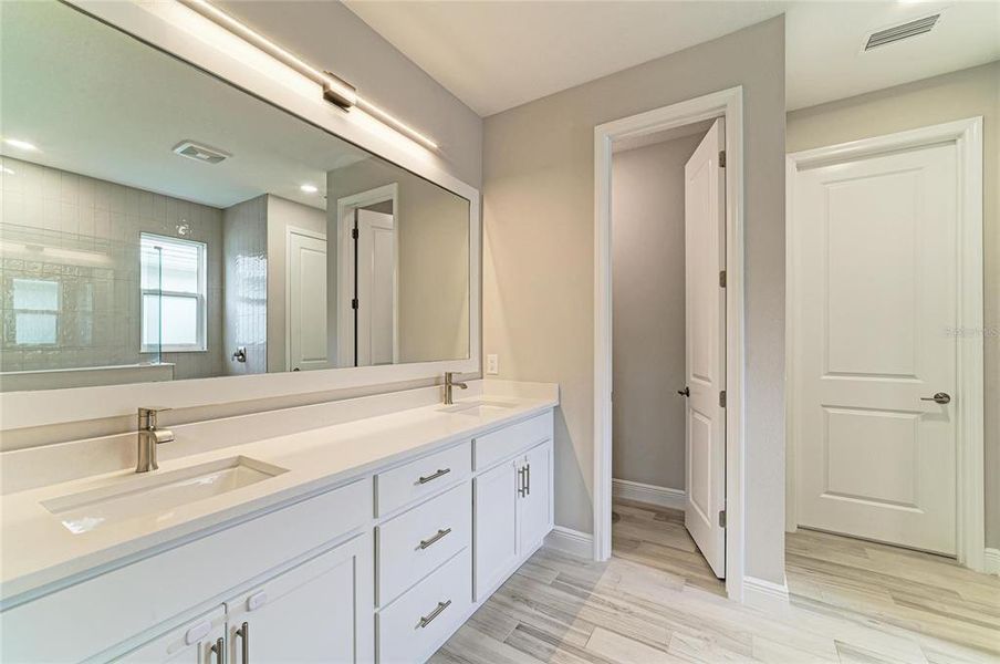 Furnished interior view inside a new home in , Sarasota (Image 19).