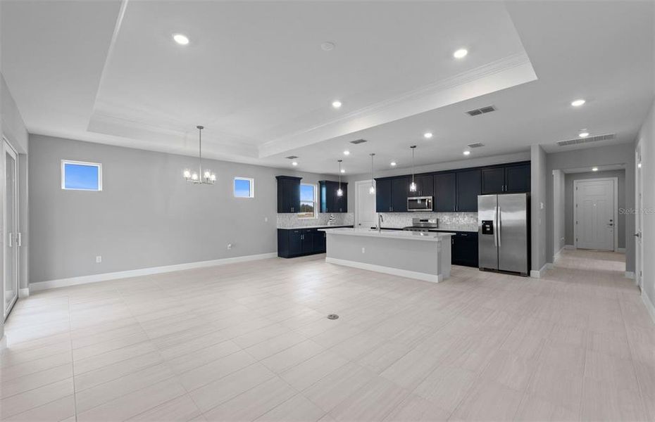 Spacious, unfurnished interior of a new home in Shores at Stillwater, Englewood (Image 27).