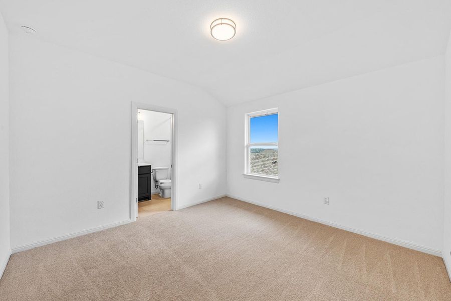 Spacious, unfurnished interior of a new home in The Hollows Canyon - 60', Lago Vista (Image 15). Spacious, unfurnished interior of a new home in The Hollows Canyon - 60', Lago Vista (Image 15).