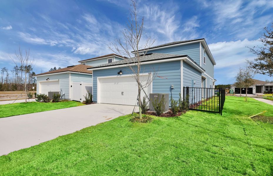 Juniper | Rear-Garage