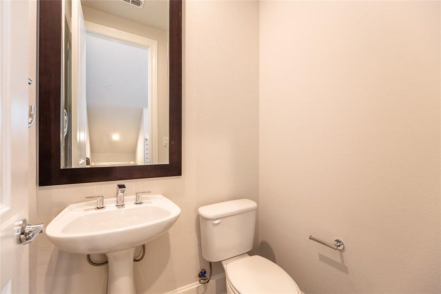 Furnished interior view inside a new home in , Addison (Image 10).