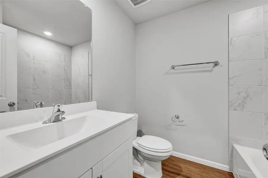Furnished interior view inside a new home in Forest Park, Princeton (Image 10). Furnished interior view inside a new home in Forest Park, Princeton (Image 10).