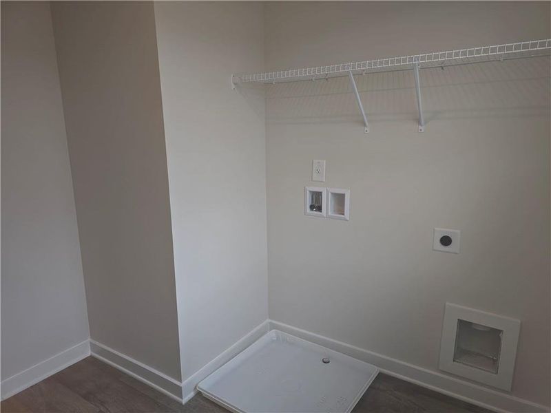 Spacious, unfurnished interior of a new home in Southern Hills, McDonough (Image 20).