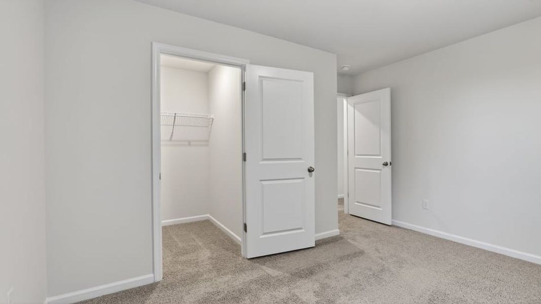 Spacious, unfurnished interior of a new home in Baxter Village, Boiling Springs (Image 30).