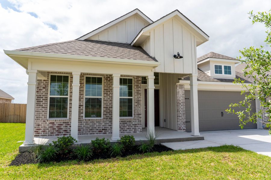 Front exterior of a new home in Liberty Oaks, Waco, TX, highlighting curb appeal (Image 1). Front exterior of a new home in Liberty Oaks, Waco, TX, highlighting curb appeal (Image 1).