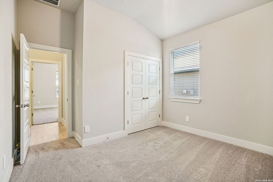 Spacious, unfurnished interior of a new home in Estancia Ranch - Classic Series, San Antonio (Image 34).