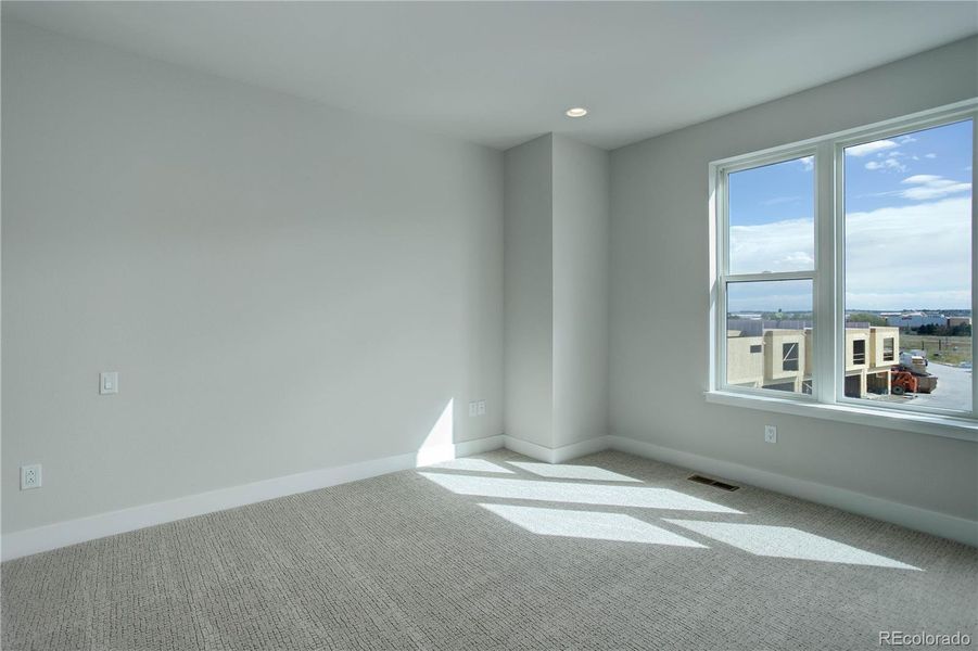 Third level bedroom suite w/afternoon Western light