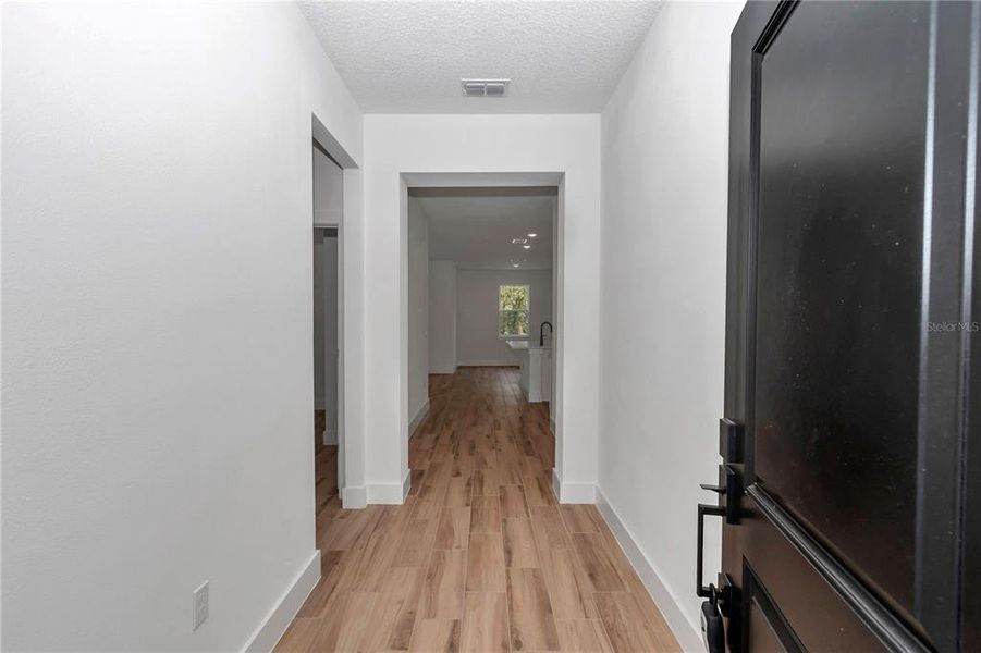 Spacious, unfurnished interior of a new home in , Dunnellon (Image 31). Spacious, unfurnished interior of a new home in , Dunnellon (Image 31).