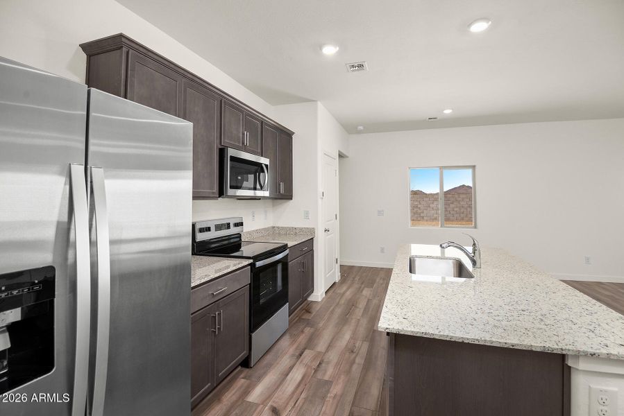 Southwest_Cottonwood_E_L_008