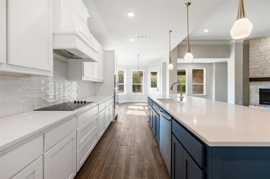 Furnished interior view inside a new home in Vista Oaks Estates, Royse City (Image 8).