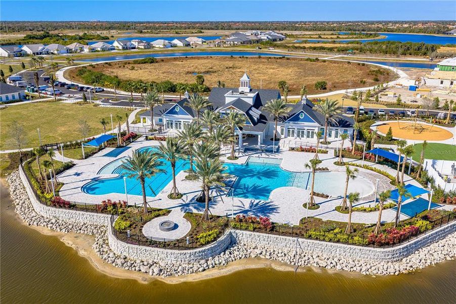 Community amenities in Wellen Park, Venice (Image 30).