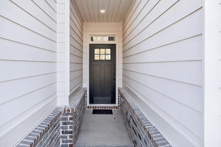 Exterior details and patio area of a home in , Commerce (Image 3).