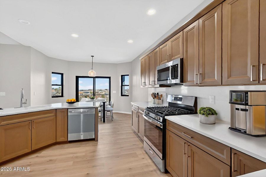 26-web-or-mls-2108-lakewood-dr 26-web-or-mls-2108-lakewood-dr