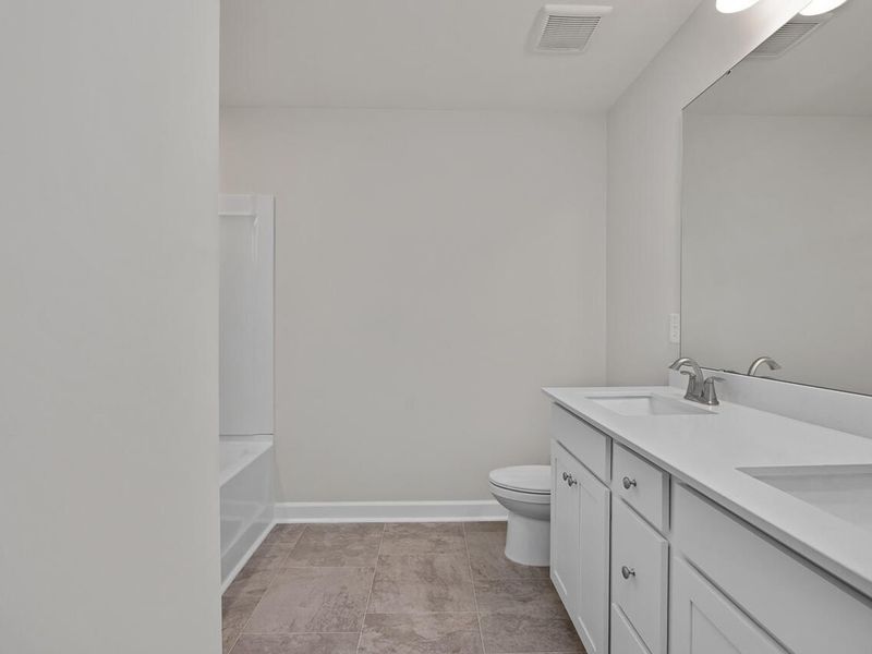 Spacious, unfurnished interior of a new home in Springvale, Fuquay Varina (Image 30).