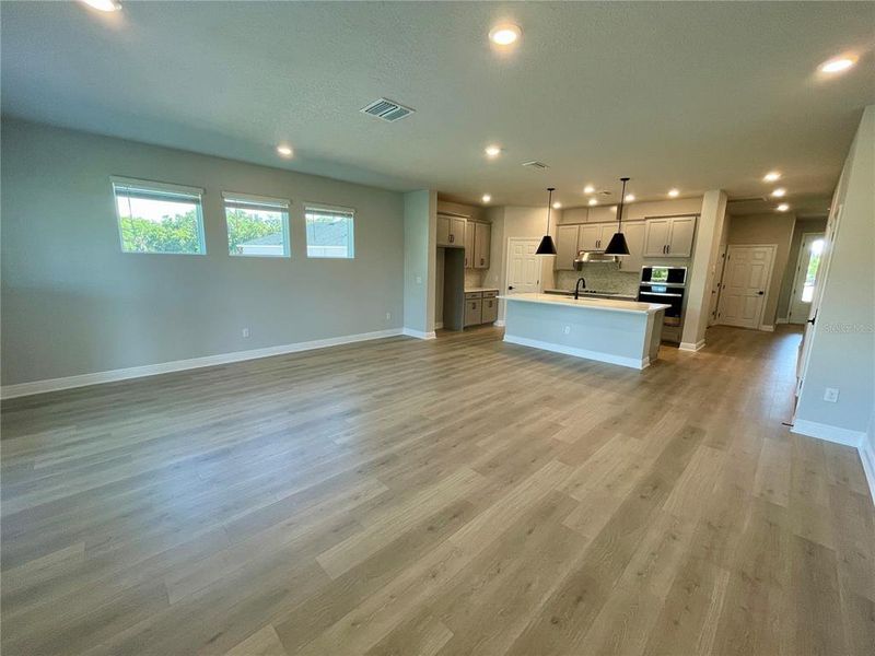 Spacious, unfurnished interior of a new home in , Parrish (Image 16).