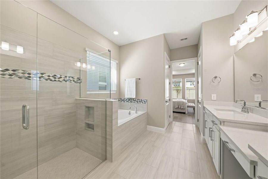 Furnished interior view inside a new home in Silverleaf Reserve, Winter Garden (Image 32).