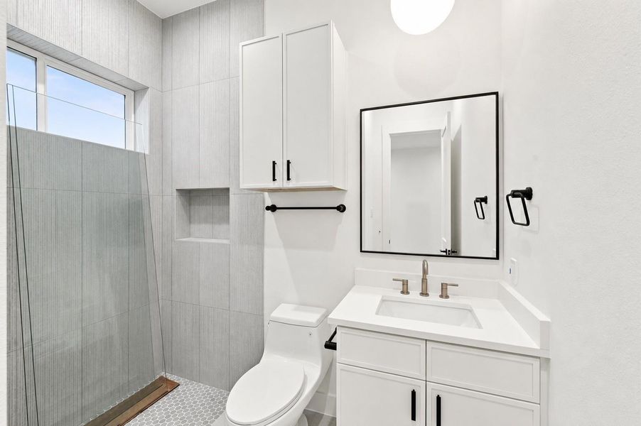 Bathroom for Bedroom 3