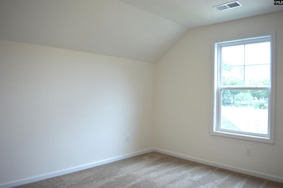 Spacious, unfurnished interior of a new home in Bickley Station, Irmo (Image 27).