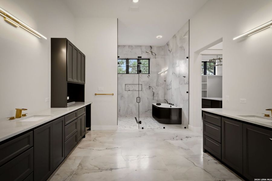 Furnished interior view inside a new home in , Boerne (Image 13).