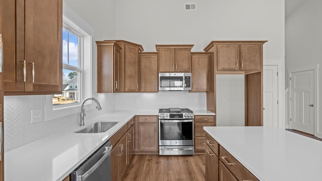 Furnished interior view inside a new home in Woodglen, Piedmont (Image 12).