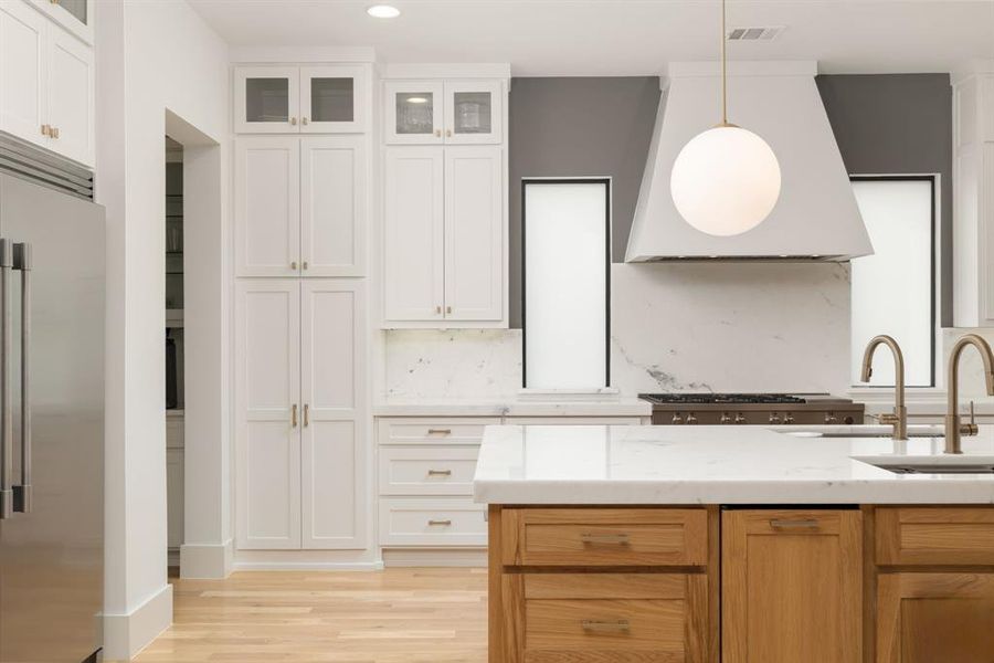 Furnished interior view inside a new home in , Dallas (Image 14).