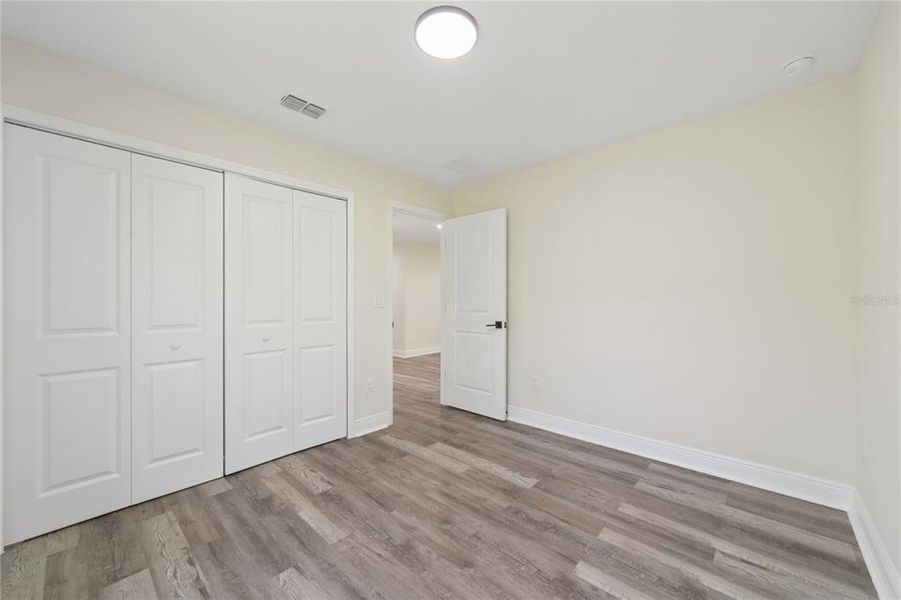 Spacious, unfurnished interior of a new home in , Deland (Image 19).
