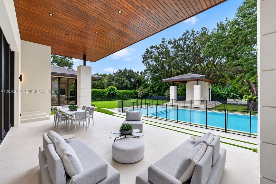 Exterior details and patio area of a home in , Miami (Image 25).