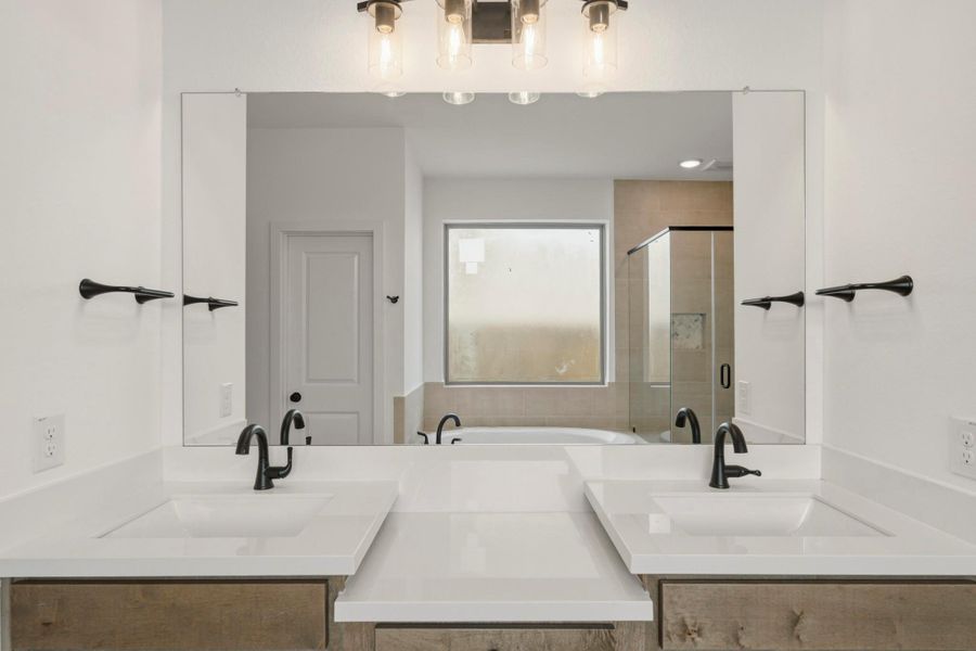Close-up of interior finishes inside a home in Sienna 45', 50', Missouri City (Image 8).