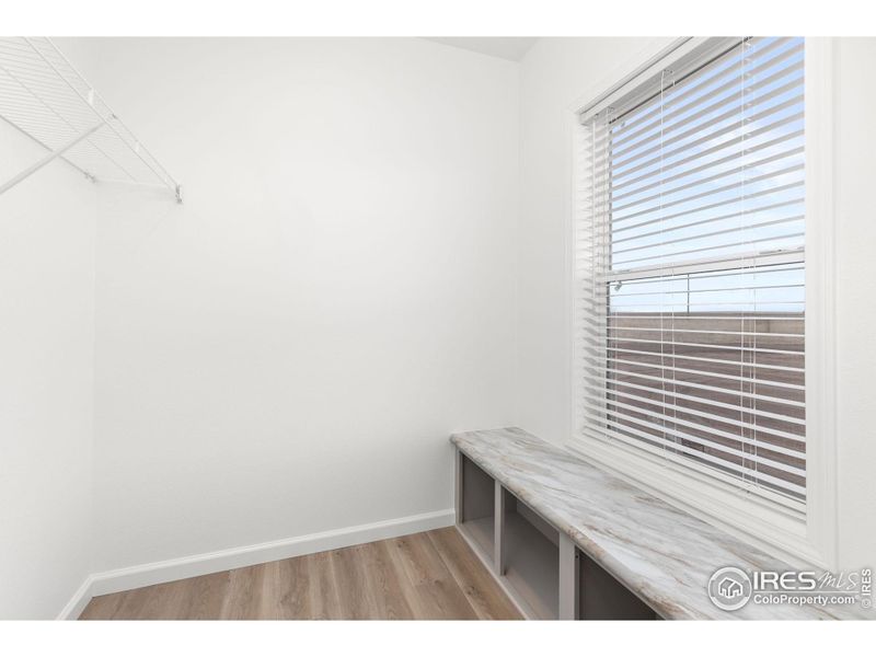 Spacious, unfurnished interior of a new home in , Pierce (Image 6).