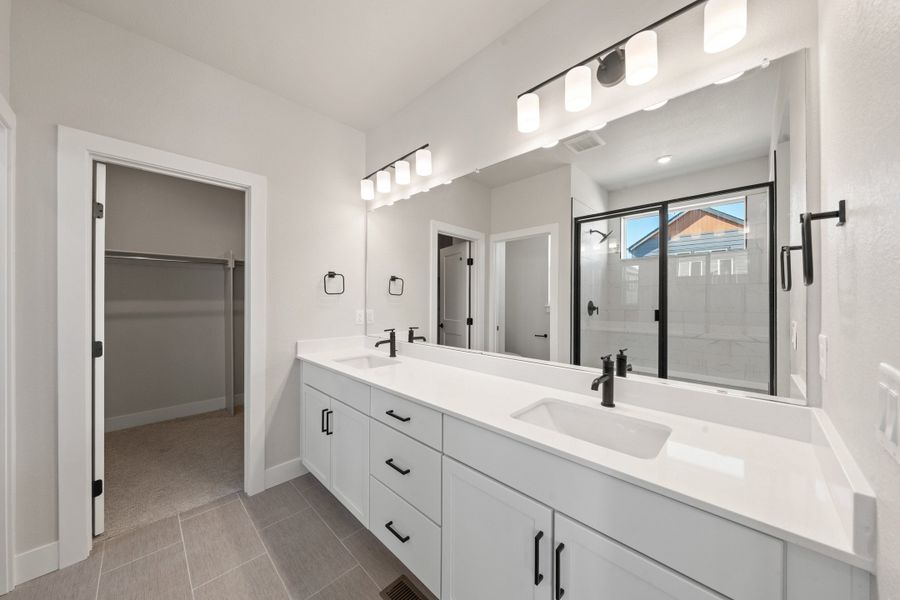 Furnished interior view inside a new home in Trumark Homes at Sterling Ranch, Littleton (Image 6).