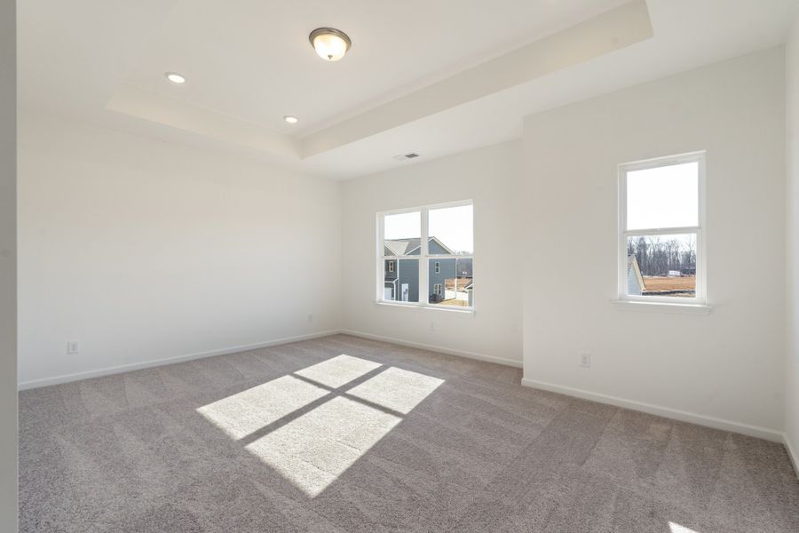 Spacious, unfurnished interior of a new home in Jackson Hills, Clarksville (Image 24).