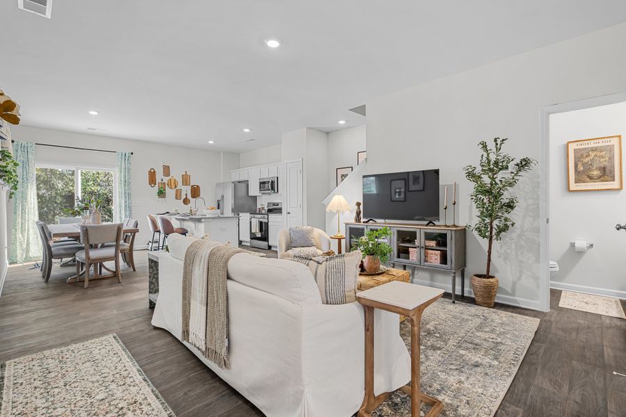 Representative furnished interior of a home built from the Oak by McGuinn Homes in Faith Hill, West Columbia (Image 5).