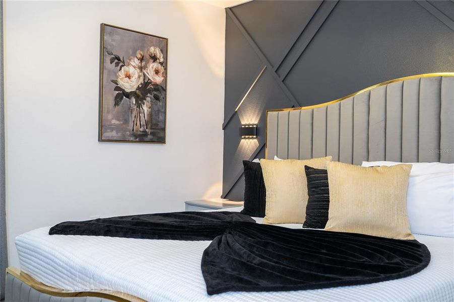 Image 91 of a home in .