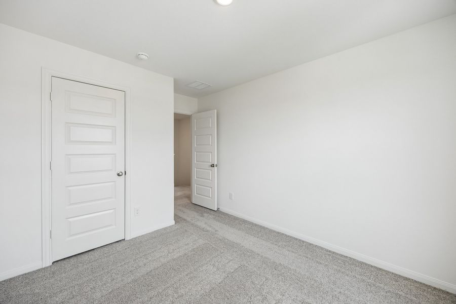 Spacious, unfurnished interior of a new home in Magnolia Springs, Montgomery (Image 21).