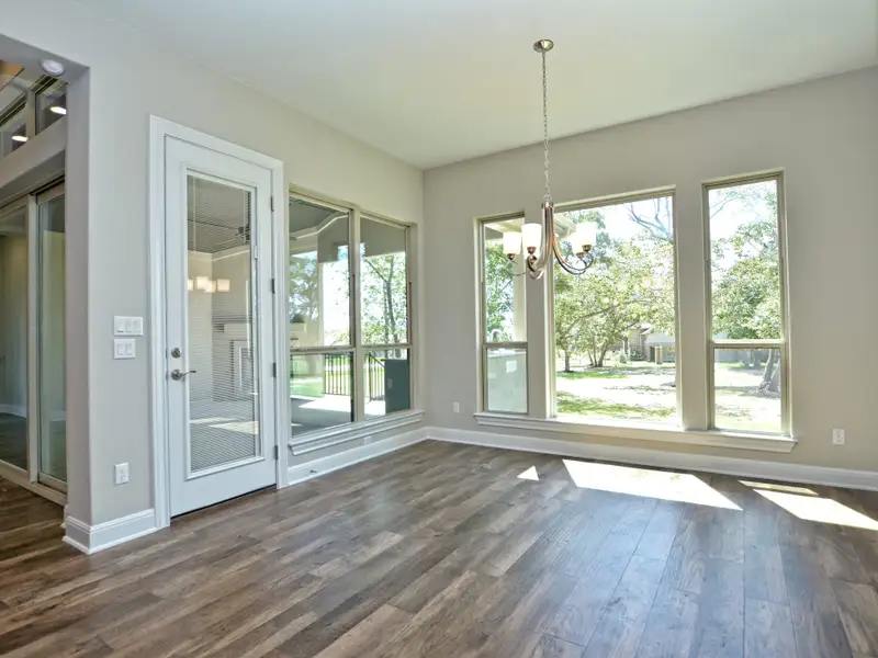 Representative unfurnished interior of a home built from the Santa Barbara II by Giddens Homes in Scofield Farms Estates, Georgetown (Image 99).