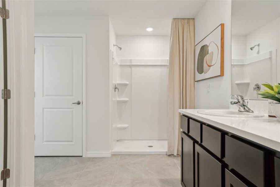 Furnished interior view inside a new home in Sherman Oaks, Brooksville (Image 18). Furnished interior view inside a new home in Sherman Oaks, Brooksville (Image 18).