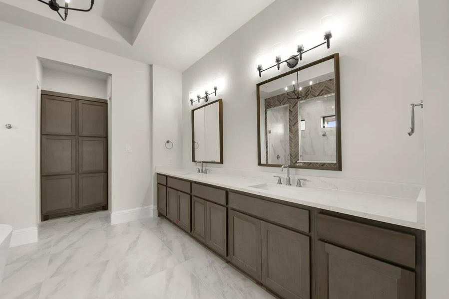 Grantley II D Primary bath