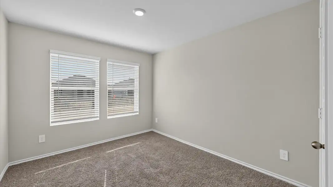 Spacious, unfurnished interior of a new home in Hadley Farms, Godley (Image 21).