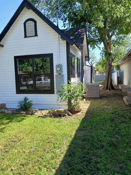 Exterior details and patio area of a home in , Coleman (Image 16).