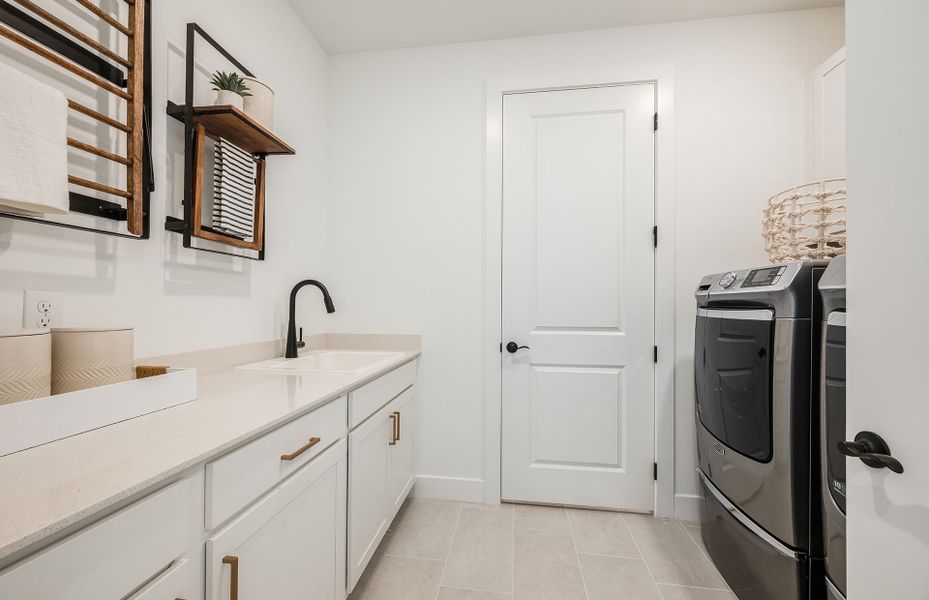 Representative furnished interior of a home built from the Mystique by Pulte Homes in Seaire, Parrish (Image 13).