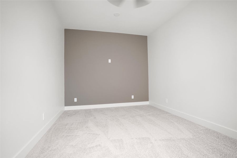 Spacious, unfurnished interior of a new home in , Houston (Image 28).