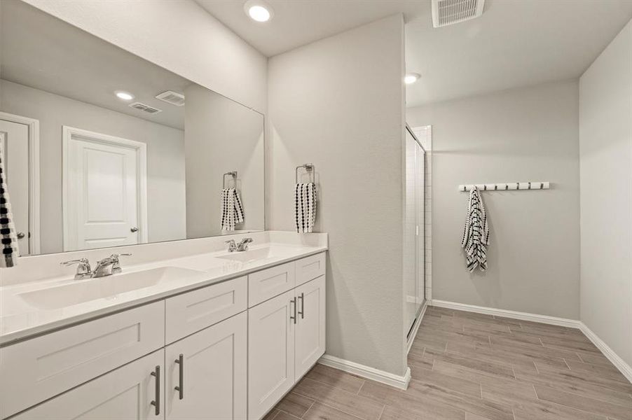 Furnished interior view inside a new home in Heritage Village, Haltom City (Image 18). Furnished interior view inside a new home in Heritage Village, Haltom City (Image 18).