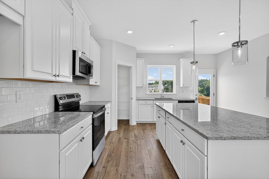 Furnished interior view inside a new home in Rosewood Farm, Lawrenceville (Image 10).