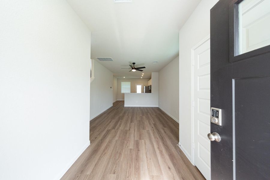 Spacious, unfurnished interior of a new home in Townsend Reserve, Splendora (Image 11). Spacious, unfurnished interior of a new home in Townsend Reserve, Splendora (Image 11).