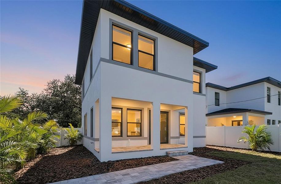Exterior details and patio area of a home in , St. Petersburg (Image 36).